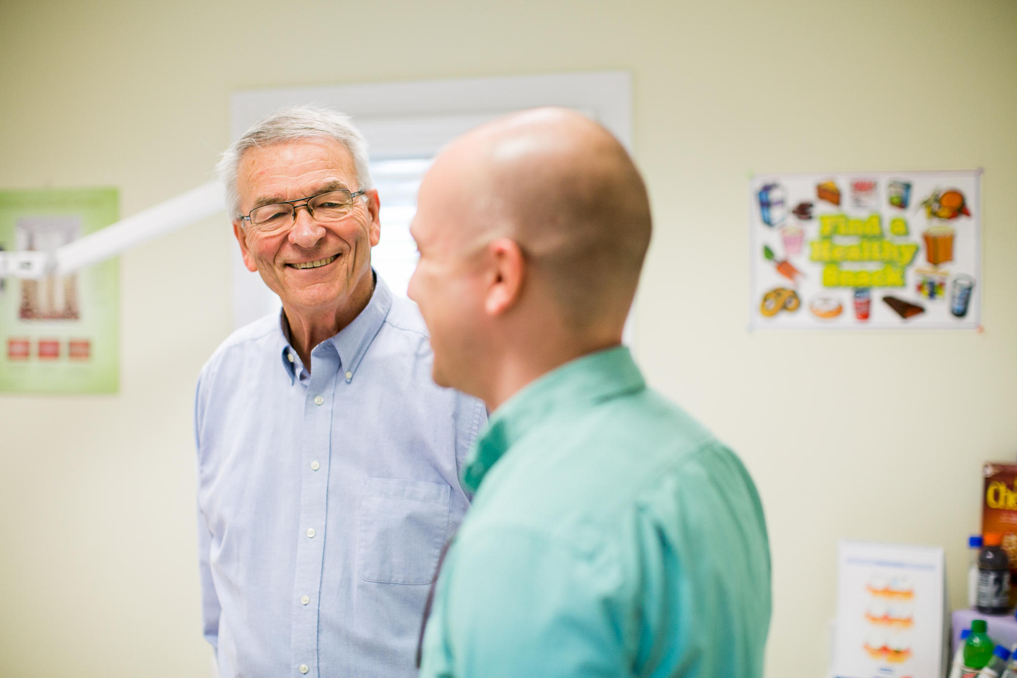 Dr. Kemper interacting with Dr. Powell Dr. Kemper interacting with Dr. Powell